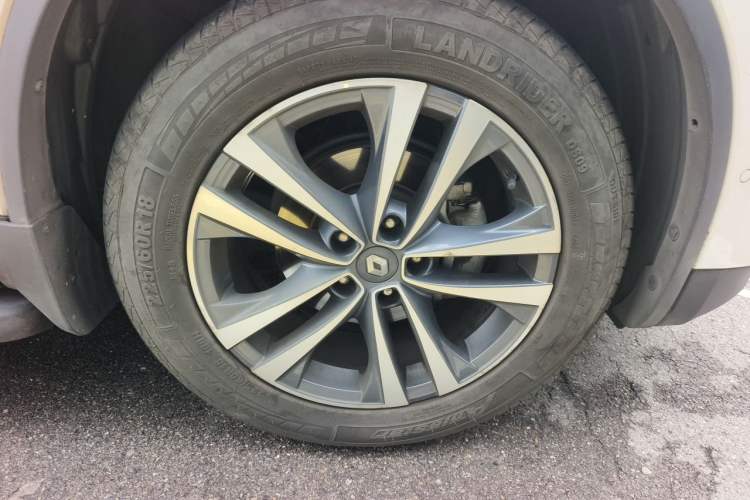 Used Renault Koleos 2017 2.5L Four-Wheel Drive Ultimate Edition Right Front Wheel Hub