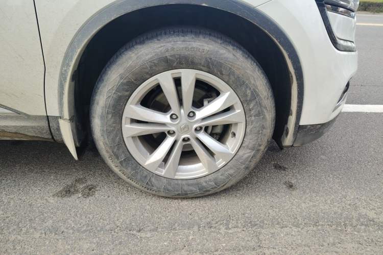 Used Renault Koleos 2017 2.0L Two-Wheel Drive Luxury Edition Right Front Wheel Hub