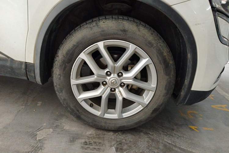 Used Renault Koleos 2017 2.5L Four-Wheel Drive Premium Edition Right Front Wheel Hub