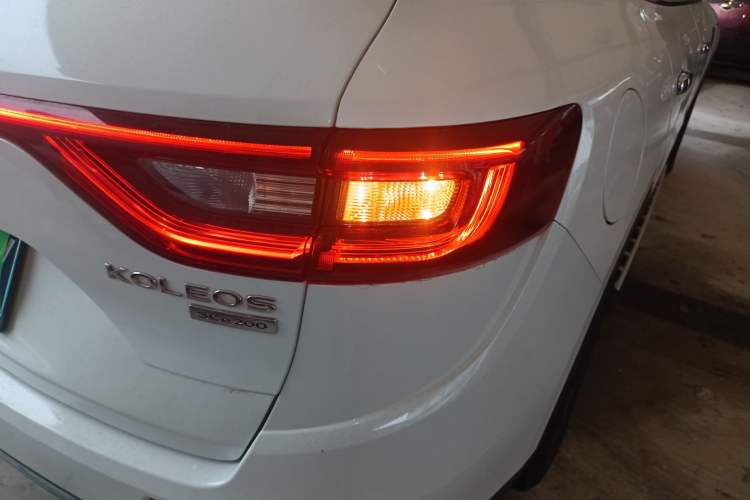 Used Renault Koleos 2017 2.0L Two-Wheel Drive Luxury Edition Right Rear Taillight