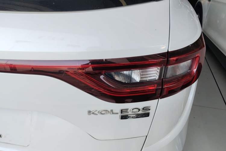 Used Renault Koleos 2017 2.5L Two-Wheel Drive Prestige Edition Right Rear Taillight