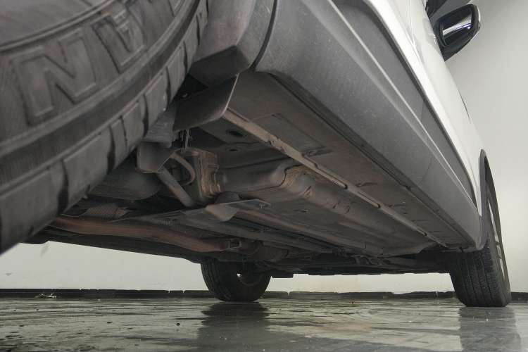 Used Renault Koleos 2017 2.0L Two-Wheel Drive Luxury Edition Right Side Sill