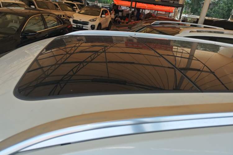 Used Renault Koleos 2017 2.0L Two-Wheel Drive Luxury Edition Roof