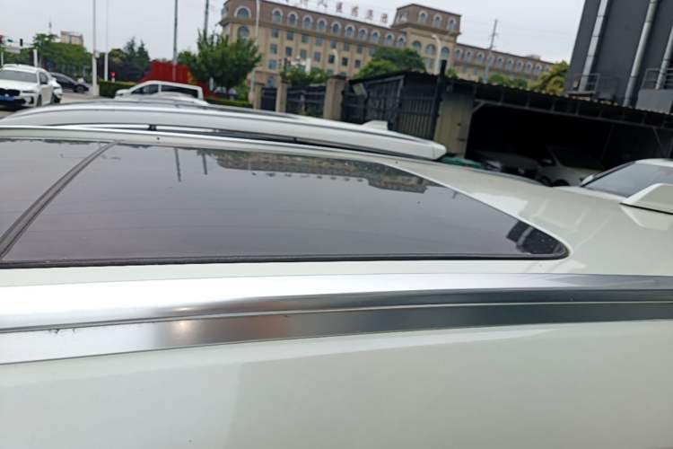 Used Renault Koleos 2017 2.0L Two-Wheel Drive Luxury Edition Roof