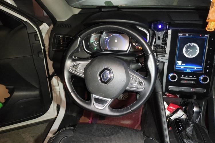 Used Renault Koleos 2017 2.0L Two-Wheel Drive Luxury Edition Steering Wheel