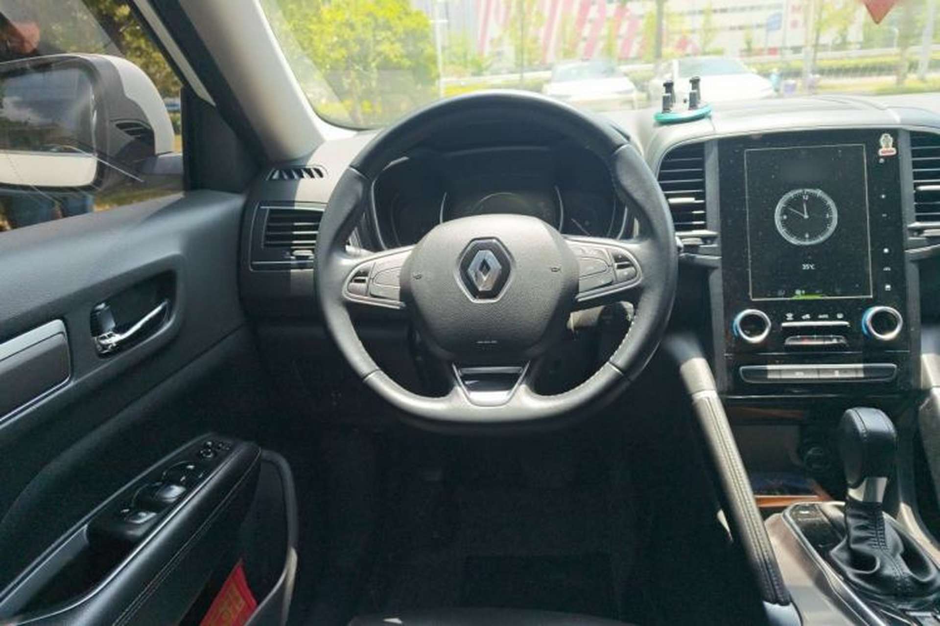 Used Renault Koleos 2017 2.0L Two-Wheel Drive Luxury Edition Steering Wheel