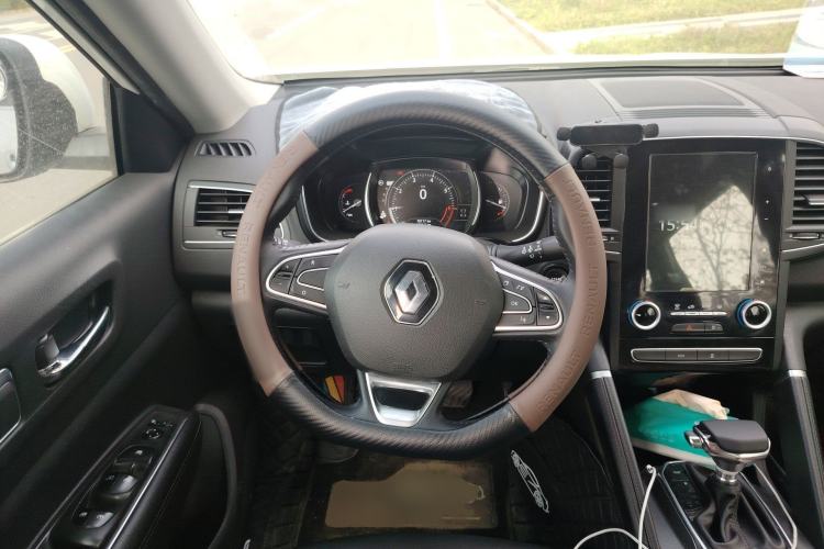 Used Renault Koleos 2017 2.0L Two-Wheel Drive Luxury Edition Steering Wheel