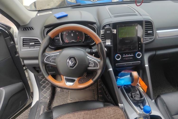 Used Renault Koleos 2017 2.0L Two-Wheel Drive Luxury Edition Steering Wheel