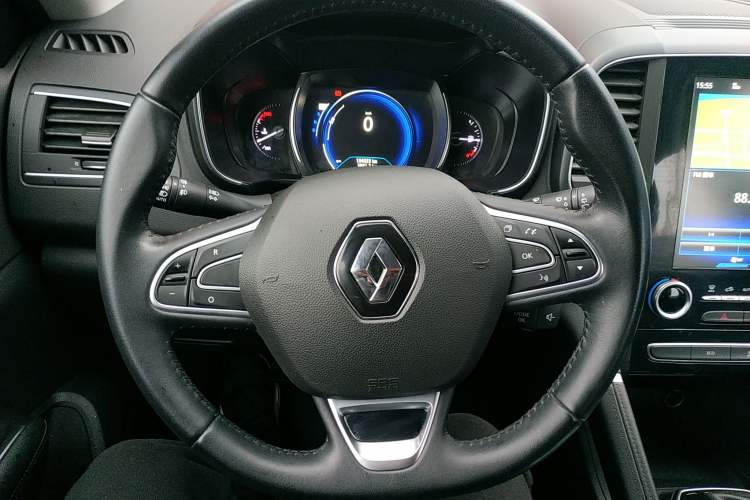 Used Renault Koleos 2017 2.5L Two-Wheel Drive Prestige Edition Steering Wheel