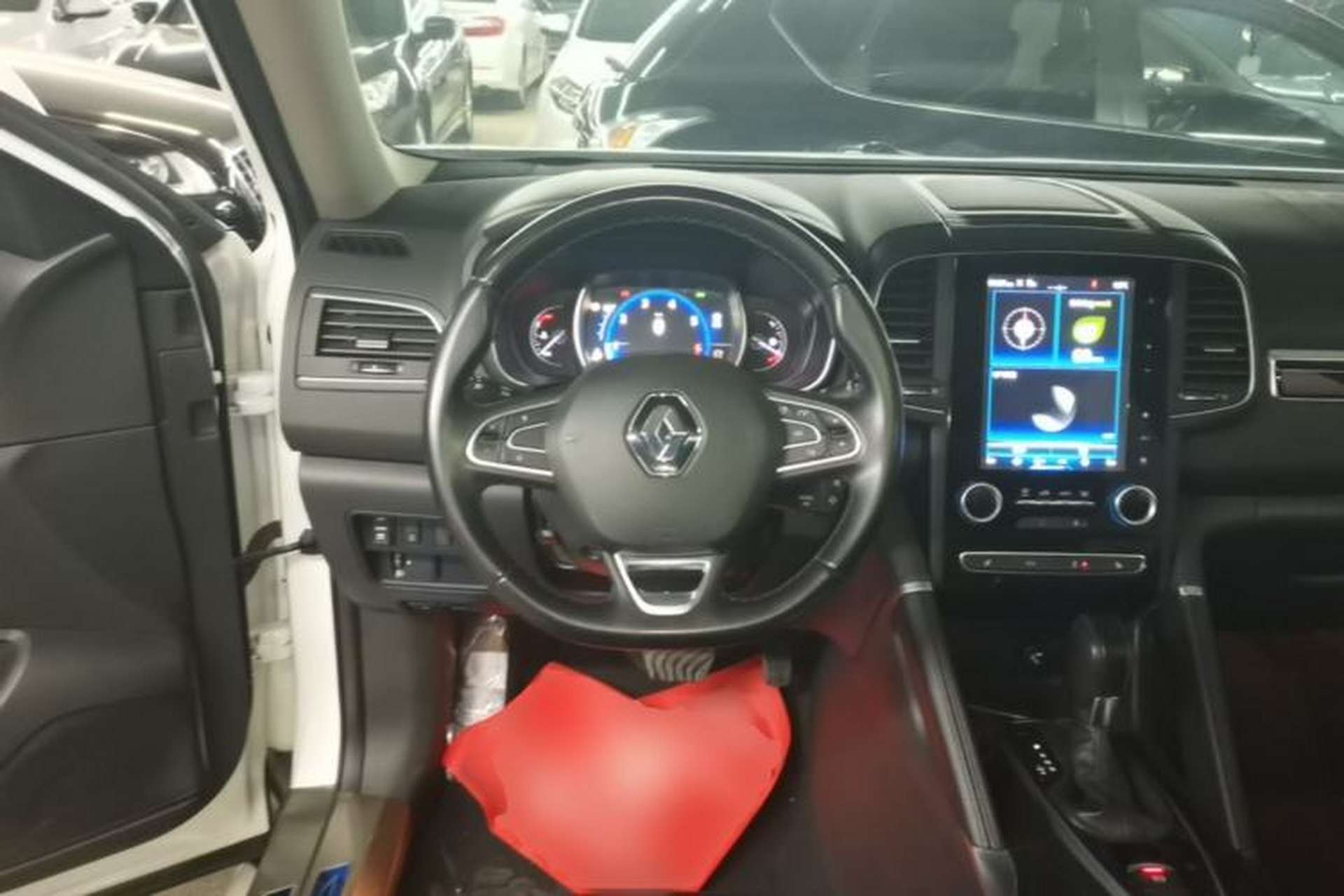 Used Renault Koleos 2017 2.5L Four-Wheel Drive Ultimate Edition Steering Wheel