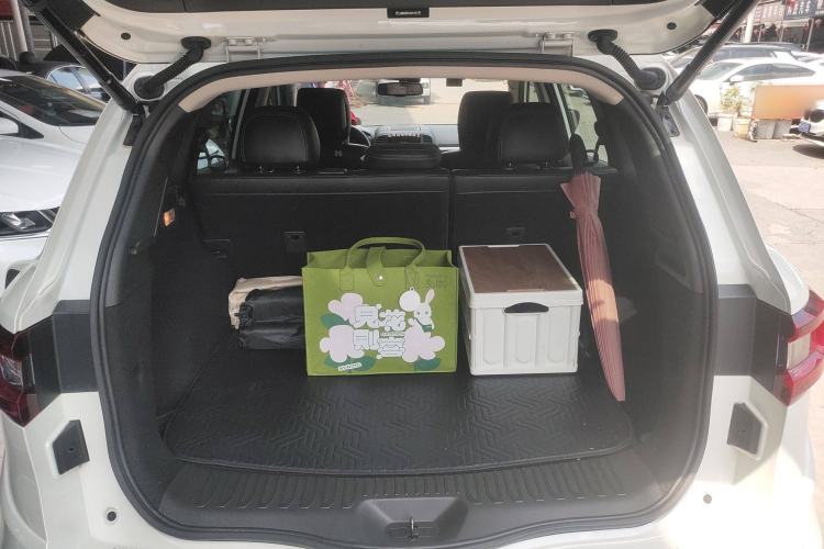 Used Renault Koleos 2017 2.5L Four-Wheel Drive Ultimate Edition Trunk