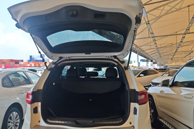 Used Renault Koleos 2017 2.0L Two-Wheel Drive Luxury Edition Trunk