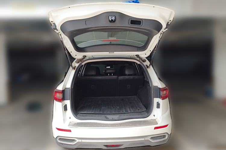 Used Renault Koleos 2017 2.5L Four-Wheel Drive Premium Edition Trunk
