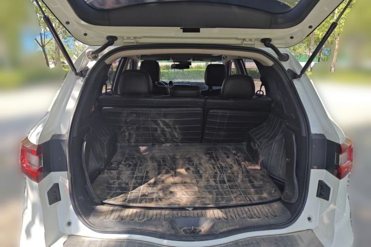 Used Renault Koleos 2017 2.5L Four-Wheel Drive Premium Edition Trunk