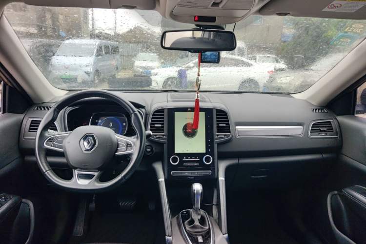 Used Renault Koleos 2017 2.0L Two-Wheel Drive Luxury Edition Center Console