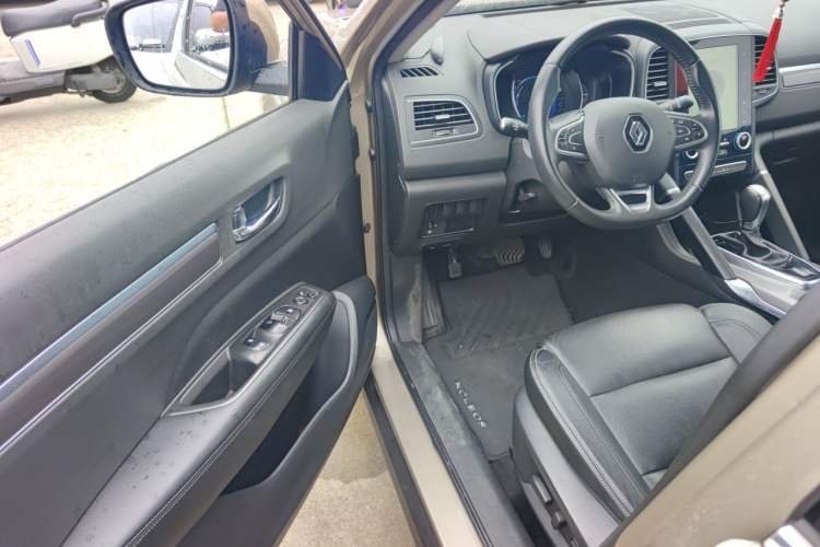 Used Renault Koleos 2017 2.0L Two-Wheel Drive Luxury Edition Driver Seat