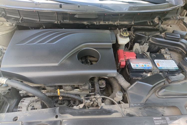 Used Renault Koleos 2017 2.0L Two-Wheel Drive Luxury Edition Engine Bay