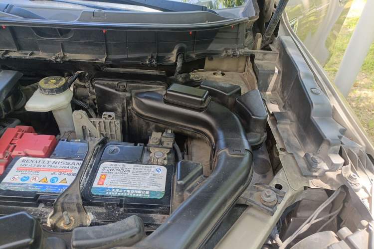 Used Renault Koleos 2017 2.0L Two-Wheel Drive Luxury Edition Engine Bay Left