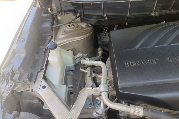 Used Renault Koleos 2017 2.0L Two-Wheel Drive Luxury Edition Engine Bay Right
