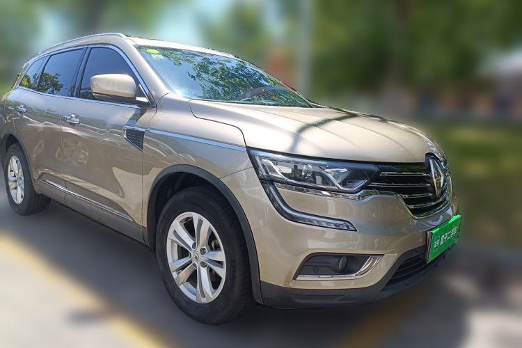 Used Renault Koleos 2017 2.0L Two-Wheel Drive Luxury Edition Front Right 45 Deg