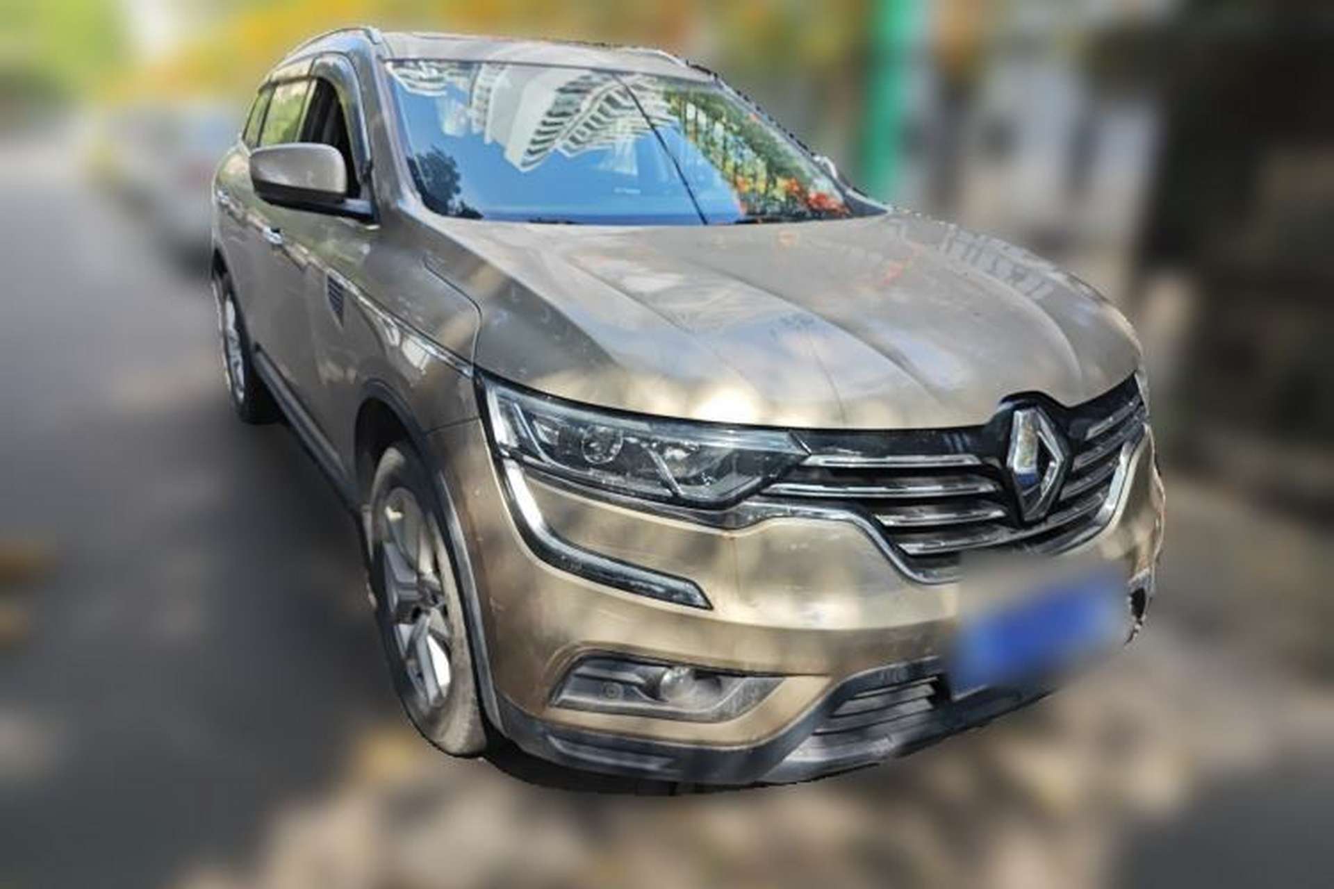 Used Renault Koleos 2017 2.5L Four-Wheel Drive Premium Edition Front Right 45 Deg