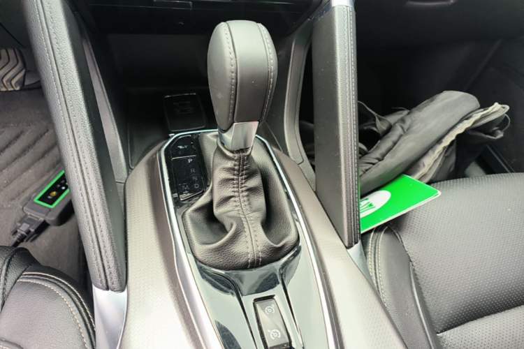 Used Renault Koleos 2017 2.5L Two-Wheel Drive Prestige Edition Gear Lever