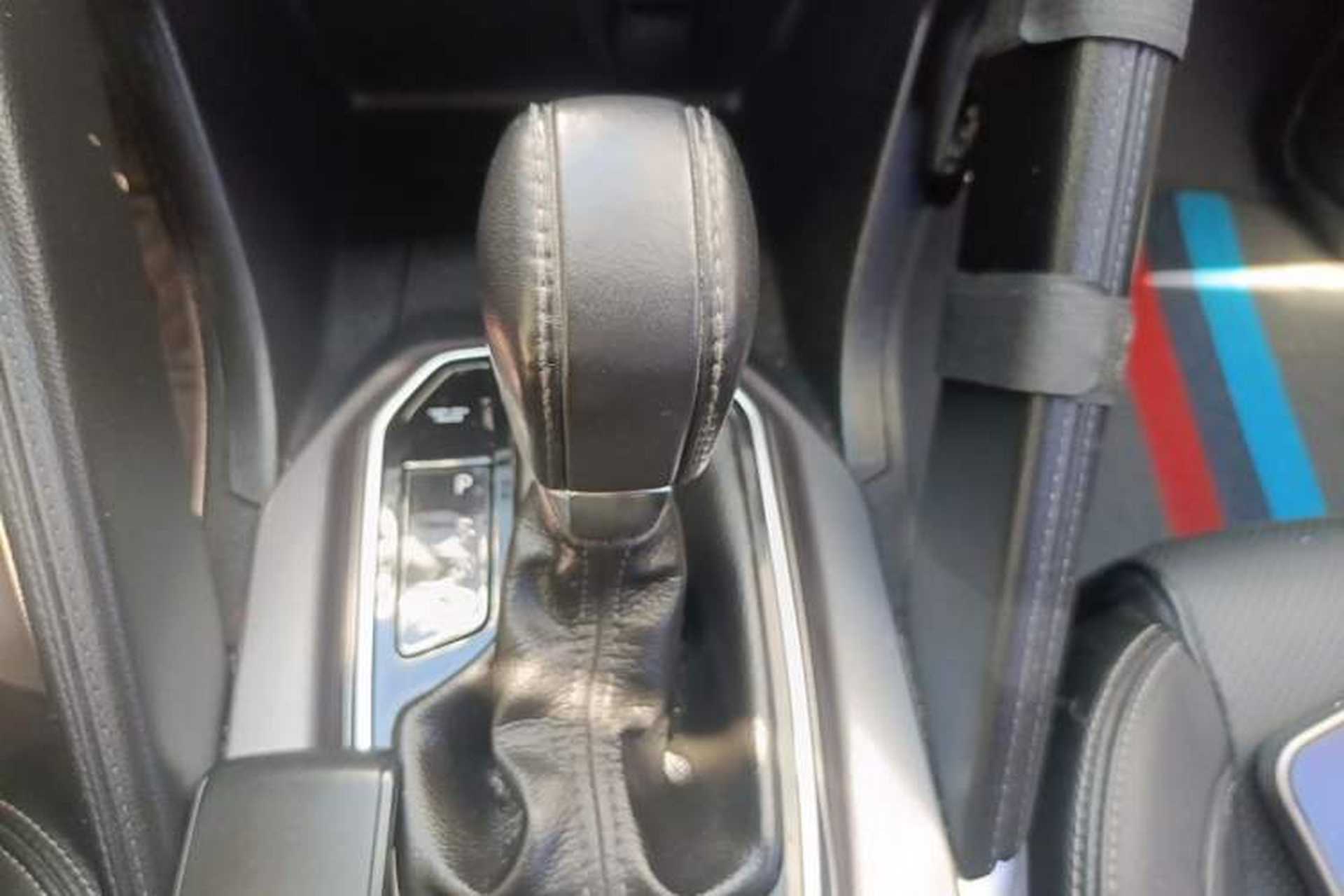 Used Renault Koleos 2017 2.0L Two-Wheel Drive Luxury Edition Gear Lever