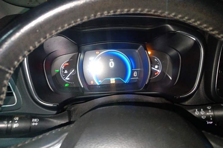 Used Renault Koleos 2017 2.0L Two-Wheel Drive Luxury Edition Instrument Cluster