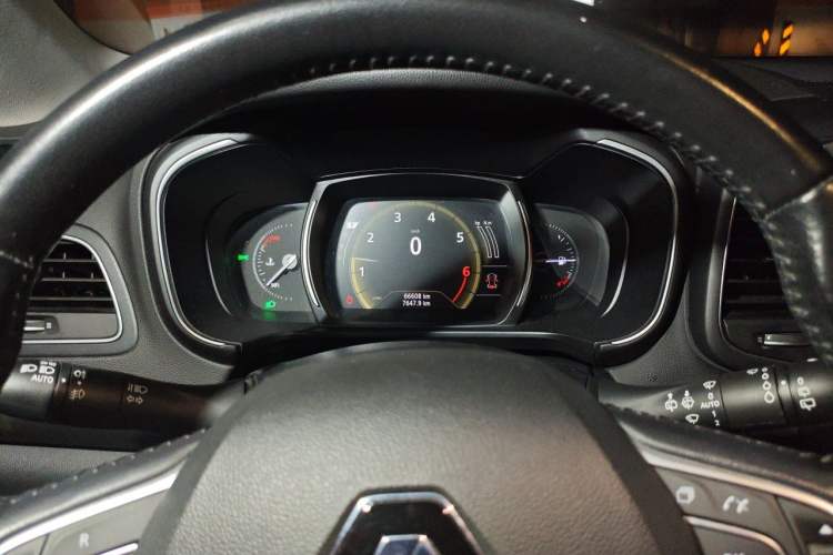 Used Renault Koleos 2017 2.0L Two-Wheel Drive Luxury Edition Instrument Cluster