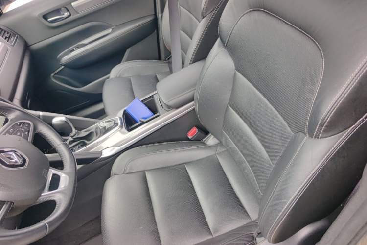 Used Renault Koleos 2017 2.0L Two-Wheel Drive Luxury Edition Left Front Seat