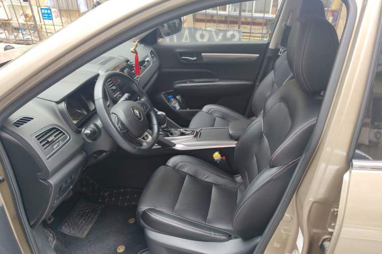 Used Renault Koleos 2017 2.0L Two-Wheel Drive Luxury Edition Left Front Seat