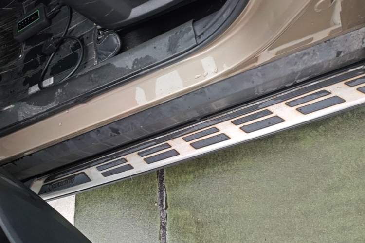 Used Renault Koleos 2017 2.0L Two-Wheel Drive Luxury Edition Left Side Sill