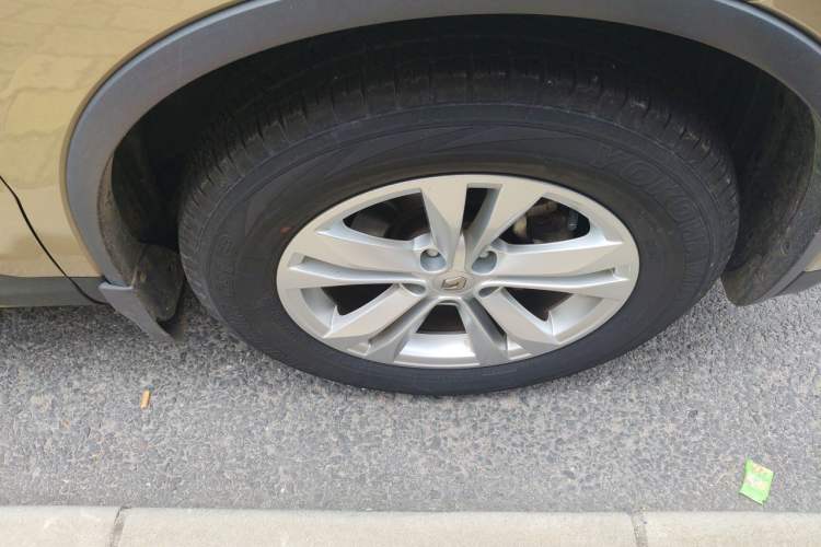 Used Renault Koleos 2017 2.0L Two-Wheel Drive Luxury Edition Right Front Wheel Hub