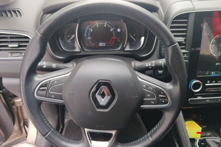 Used Renault Koleos 2017 2.0L Two-Wheel Drive Luxury Edition Steering Wheel