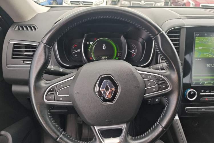 Used Renault Koleos 2017 2.0L Two-Wheel Drive Luxury Edition Steering Wheel