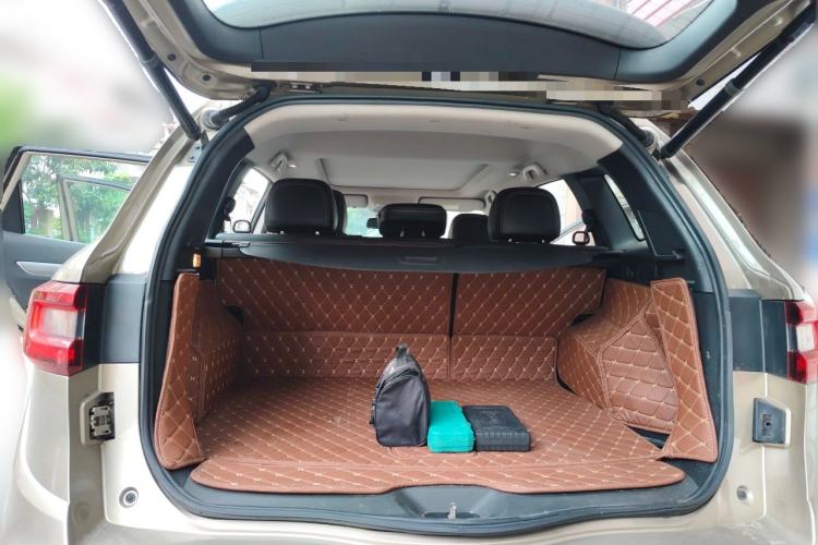 Used Renault Koleos 2017 2.0L Two-Wheel Drive Luxury Edition Trunk