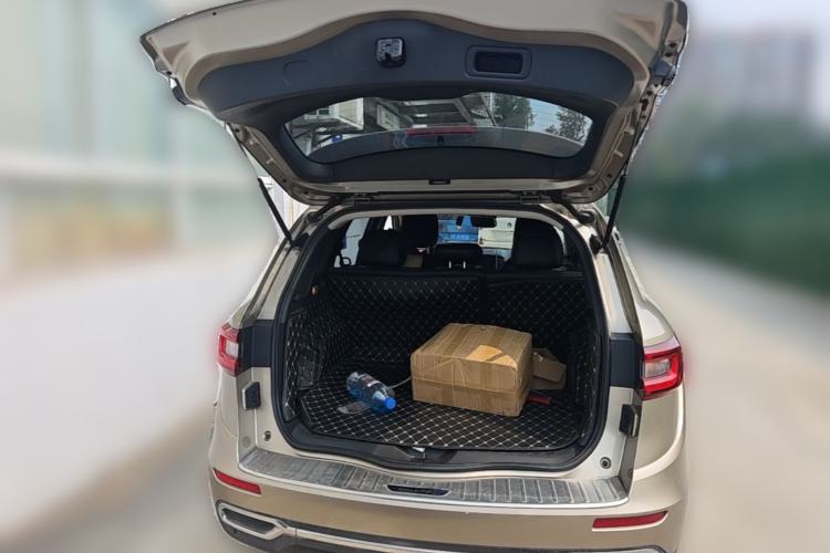 Used Renault Koleos 2017 2.0L Two-Wheel Drive Luxury Edition Trunk