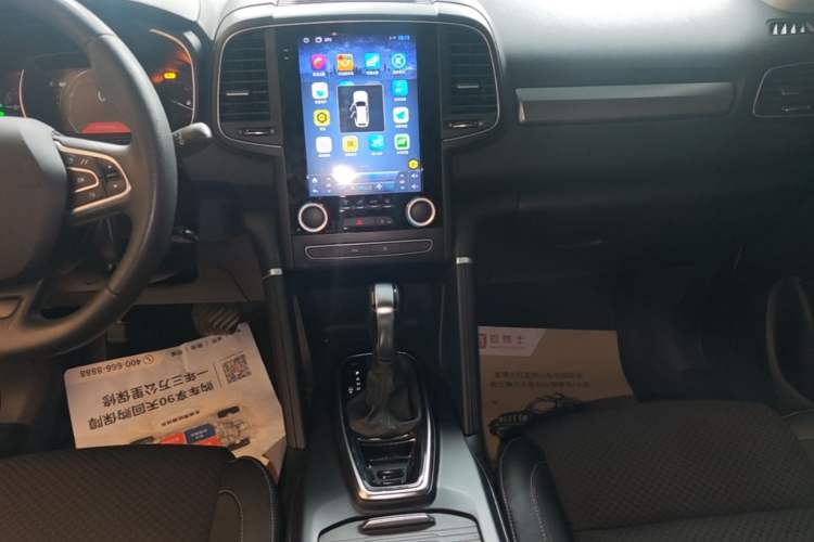 Used Renault Koleos 2018 2.0L Two-Wheel Drive Comfort Edition Audio And AC Panel