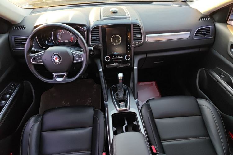 Used Renault Koleos 2018 2.0L Two-Wheel-Drive Luxury Edition Center Console