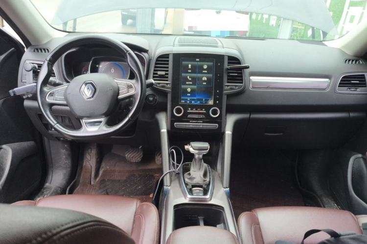 Used Renault Koleos 2018 2.0L Two-Wheel-Drive Luxury Edition Center Console