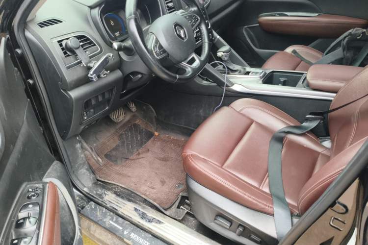 Used Renault Koleos 2018 2.0L Two-Wheel-Drive Luxury Edition Driver Seat