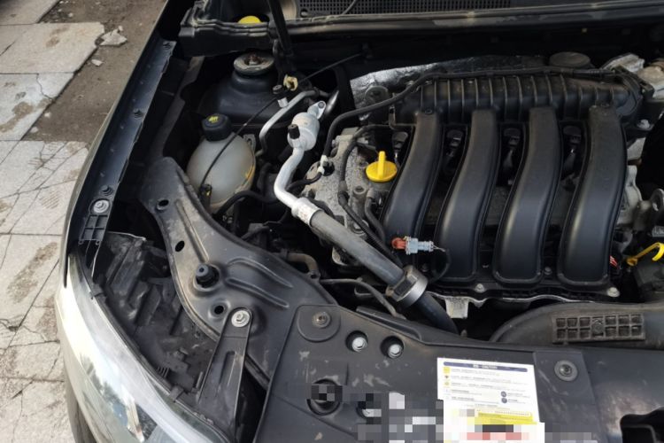 Used Renault Koleos  Engine Bay Right