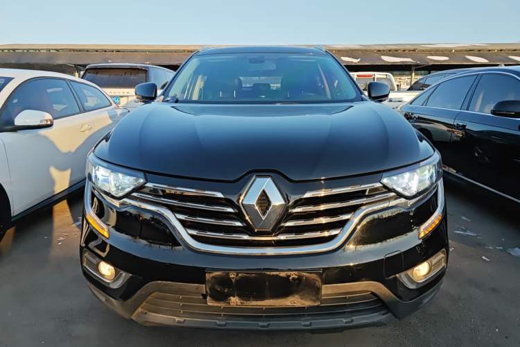Used Renault Koleos 2018 2.0L Two-Wheel-Drive Luxury Edition Front