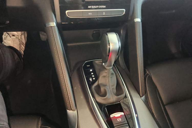 Used Renault Koleos 2018 2.5L Two-Wheel Drive Prestige Edition Gear Lever