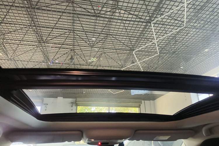 Used Renault Koleos 2018 2.5L Two-Wheel Drive Prestige Edition Headliner