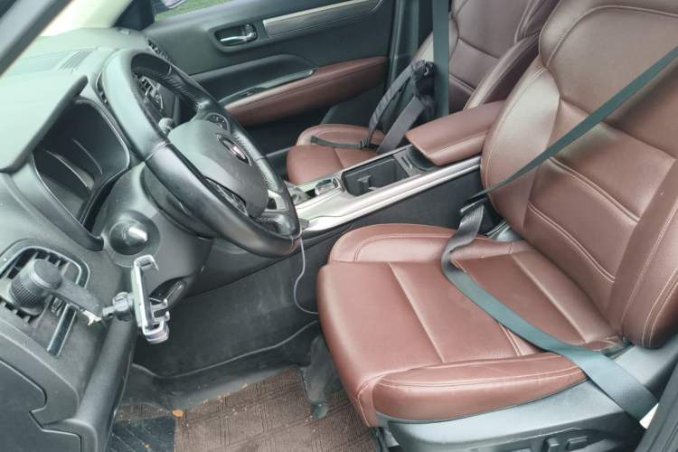 Used Renault Koleos 2018 2.0L Two-Wheel-Drive Luxury Edition Left Front Seat