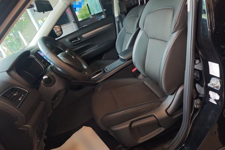 Used Renault Koleos 2018 2.0L Two-Wheel Drive Comfort Edition Left Front Seat
