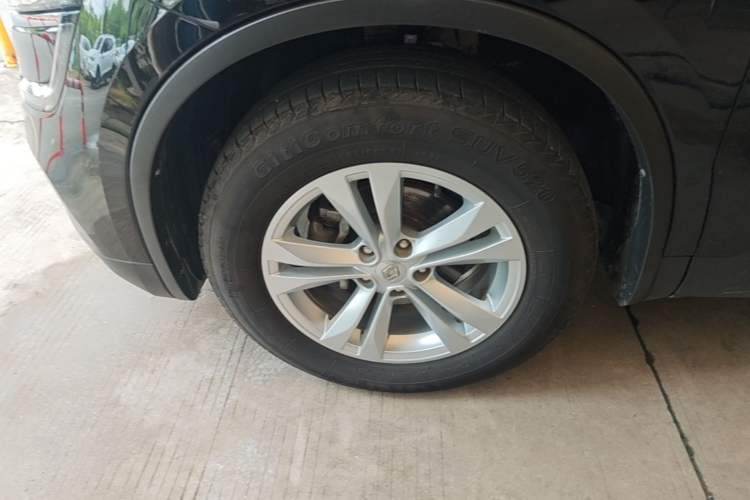 Used Renault Koleos 2018 2.0L Two-Wheel Drive Comfort Edition Left Front Wheel Hub