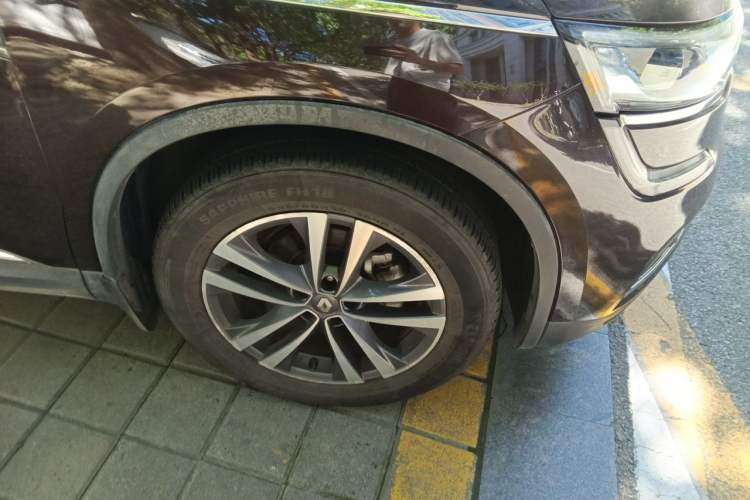 Used Renault Koleos 2018 2.0L Two-Wheel Drive 120th Anniversary Limited Edition Right Front Wheel Hub