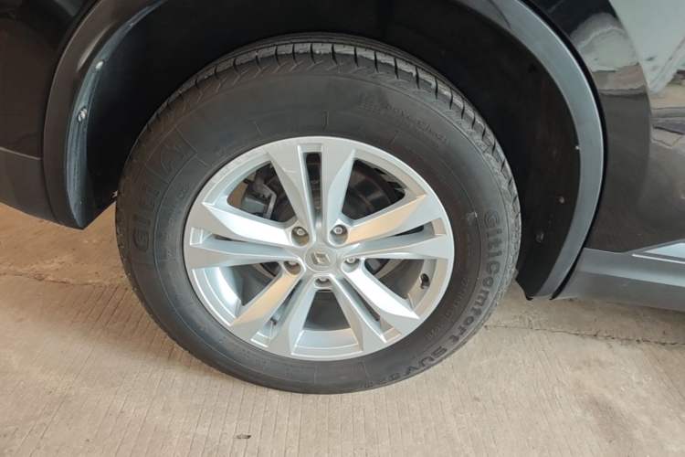 Used Renault Koleos 2018 2.0L Two-Wheel Drive Comfort Edition Right Rear Wheel Hub